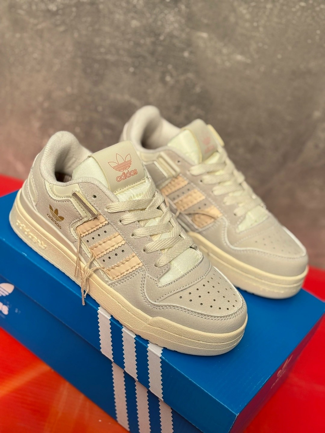 кроссовки adidas forum 84 low off white samand luxe,кроссовки adidas,кроссовки adidas forum 84 low off white,кроссовки adidas женские,кроссовки адидас