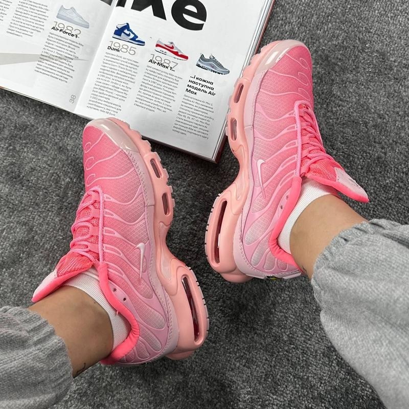 nike air max plus tn pink,женские кроссовки nike air max plus tn pink,женские кроссовки nike air max plus tn розовые,кроссовки nike air max plus tn,кроссовки спортивные air max tn plus nike