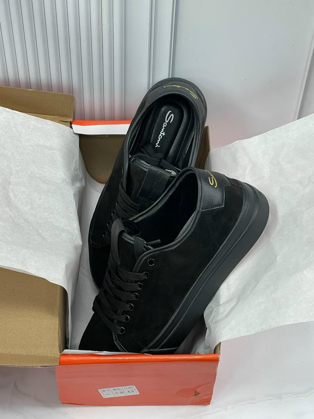 ,кеды замшевые,brunello cucinelli кроссовки мужские,мужские кроссовки черные из замши и белой подошвой,кеды мужские