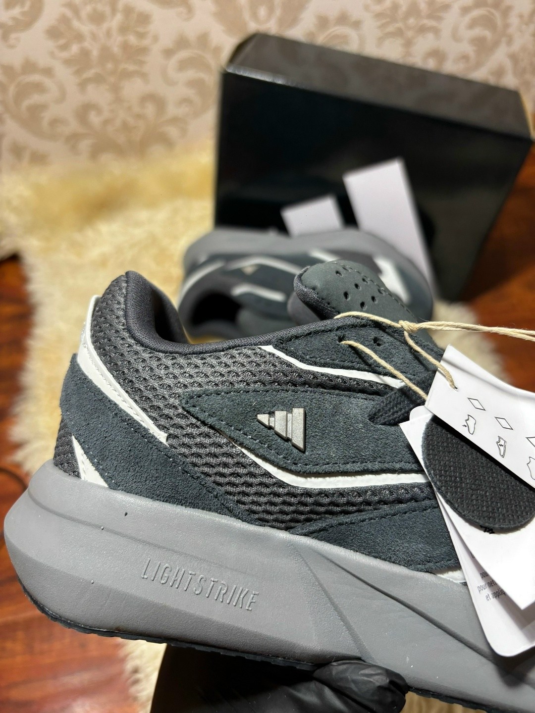 кроссовки adidas yeezy boost 700,adidas yeezy boost 700 v 2,adidas yeezy boost 700,adidas yeezy 700,кроссовки adidas yeezy boost