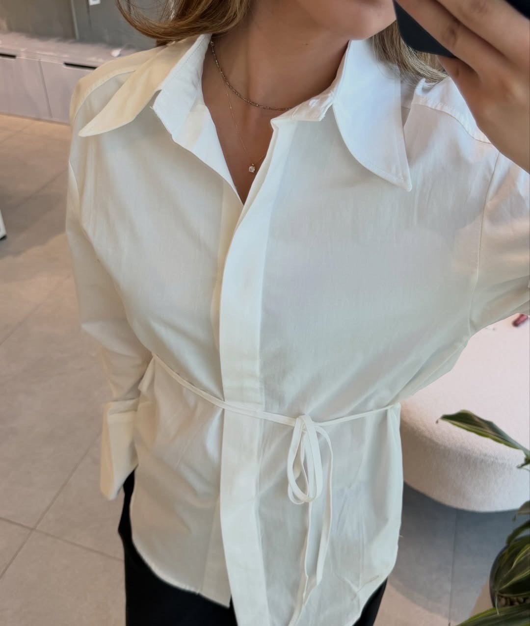 женская рубашка белая,свободная белая рубашка с отложным воротником,женская рубашка,белая рубашка с длинными рукавами,белая рубашка