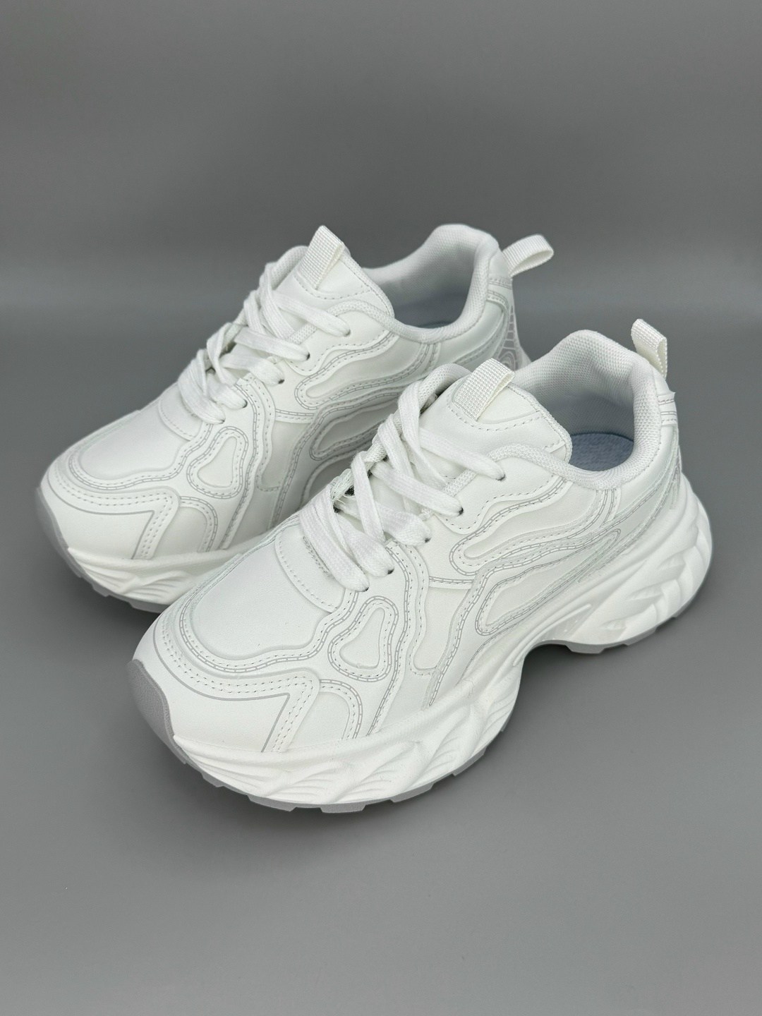 женские кроссовки,белые кроссовки,кроссовки на массивной подошве,женские массивные кроссовки,модные кроссовки