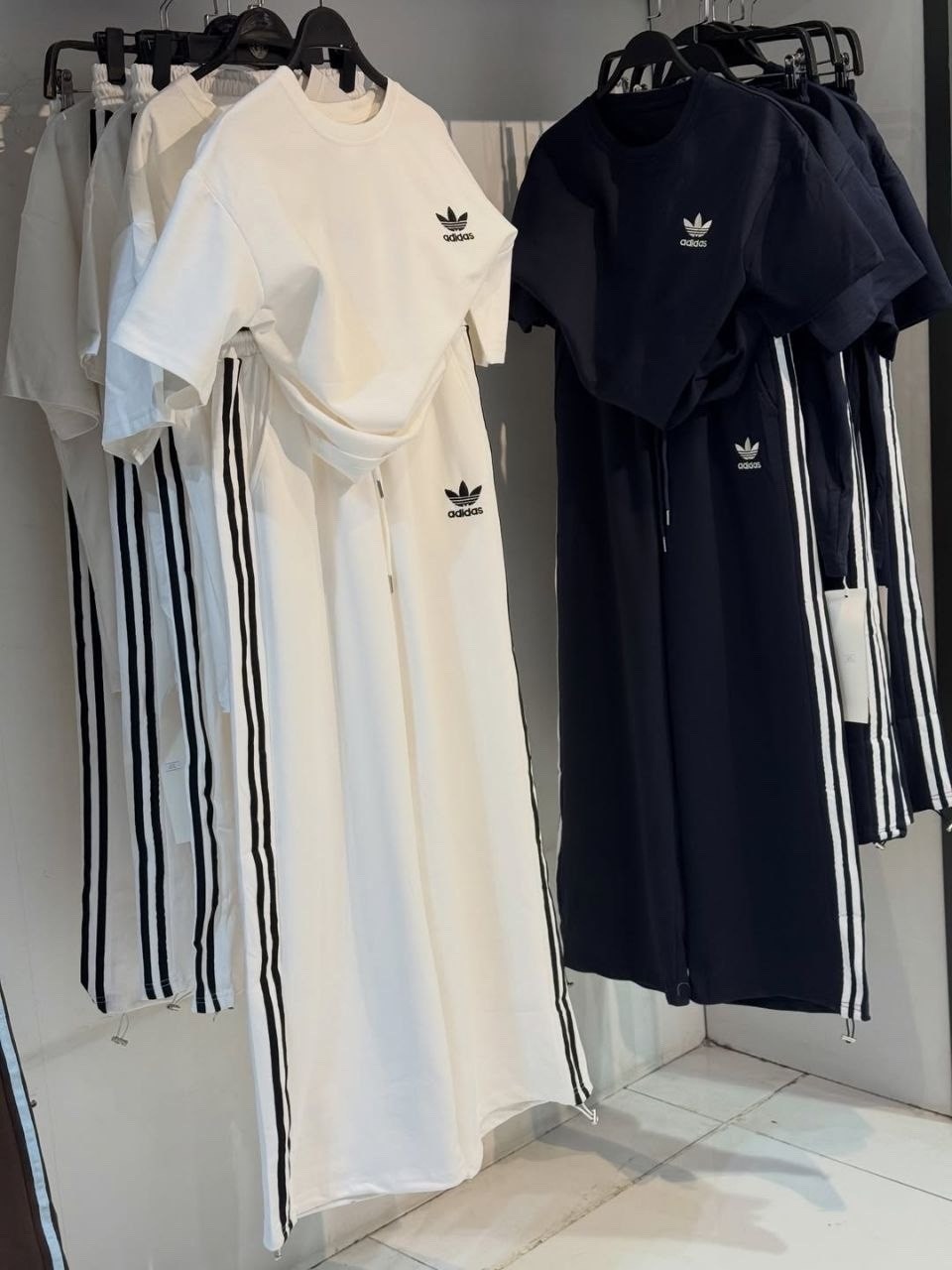 комплект одежды adidas sportswear,костюм спортивный adidas,костюм спортивный adidas sportswear,adidas original,костюм adidas