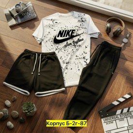 Костюм
