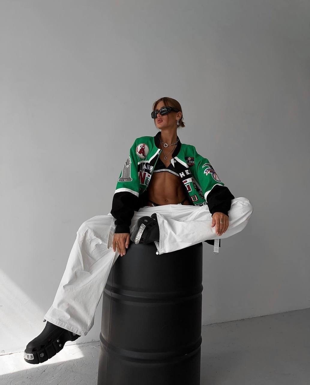 толстовка бомбер,стильный бомбер,бомбер женская,бомбер кофта оверсайз