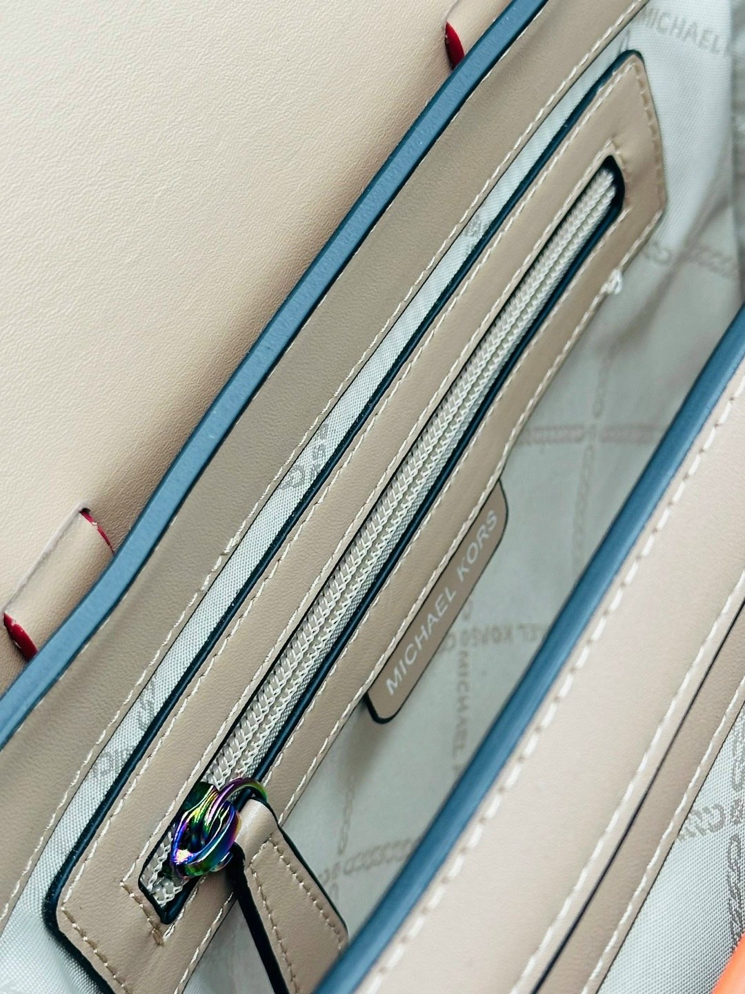 женская кожаная сумка michael kors,сумка,сумка michael kors,женская сумка michael kors manhattan,сумки женская