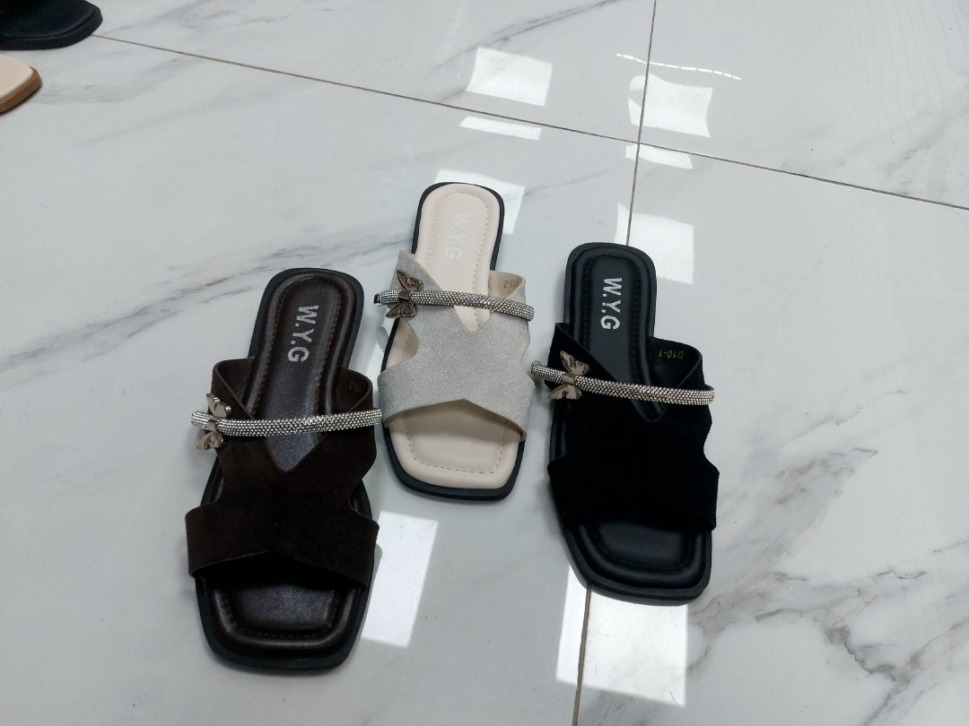 женские шлепанцы,,модные шлепанцы,женские сандалии,шлепанцы повседневные