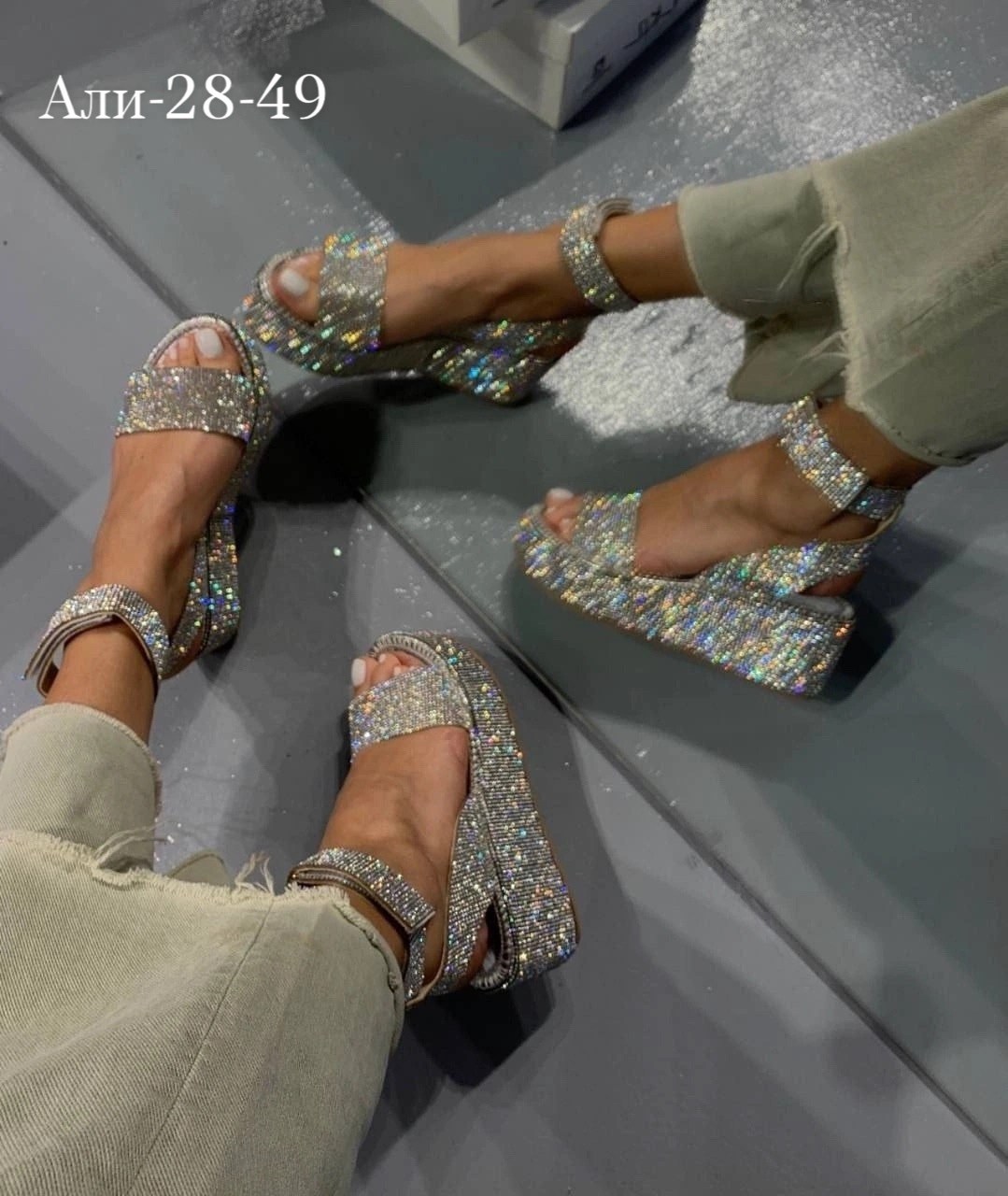 босоножки со стразами,босоножки серебристые блестящие,,босоножки сандали,сандалии женские со стразами