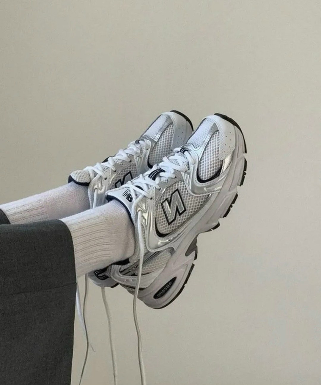 кроссовки new balance 530,кроссовки new balance,new balance 530,кроссовки женские new balance 530,кроссовки new balance 530 white silver