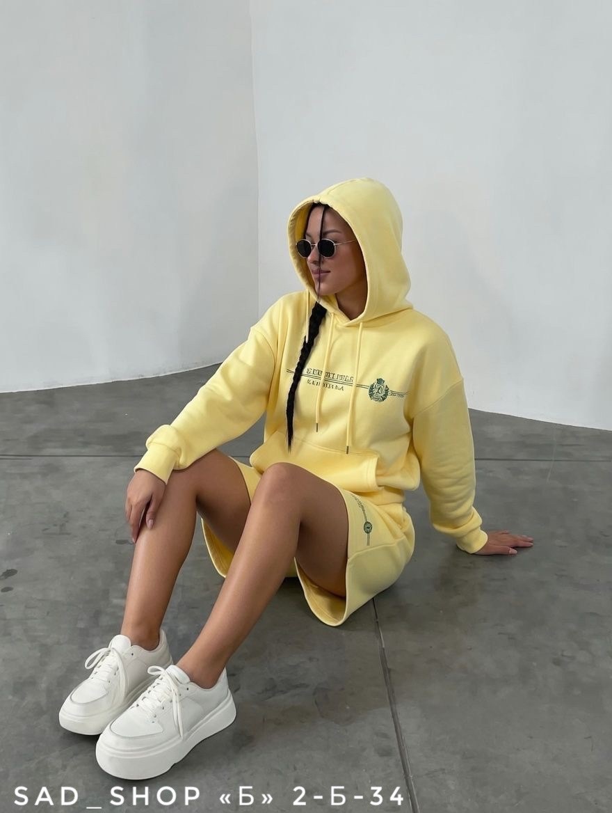 желтый свитшот,теплый костюм,худи женская,костюм кашемировый,свитшот женская