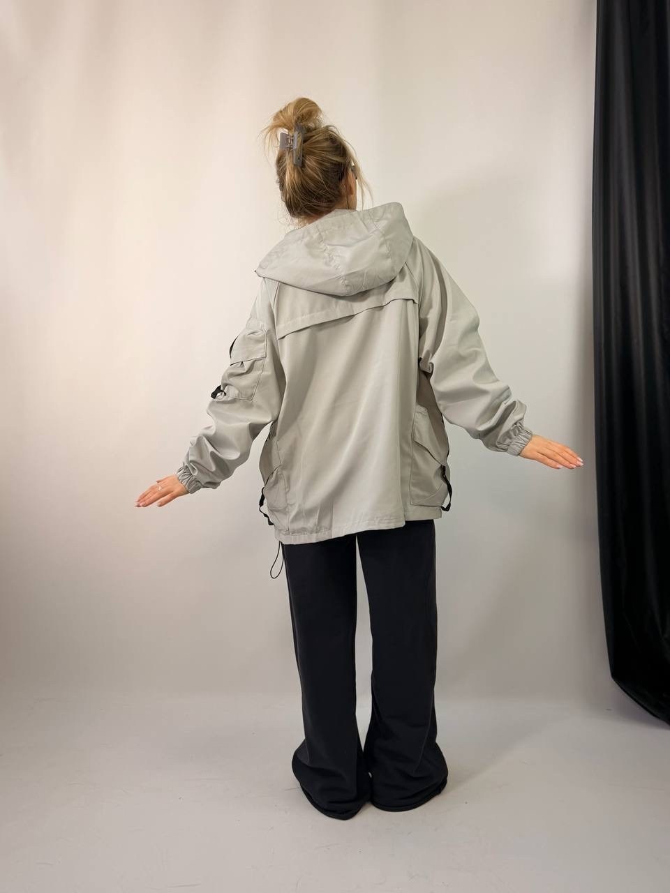 куртка стильная,куртка оверсайз,бомбер-ветровка,куртка,укороченная куртка