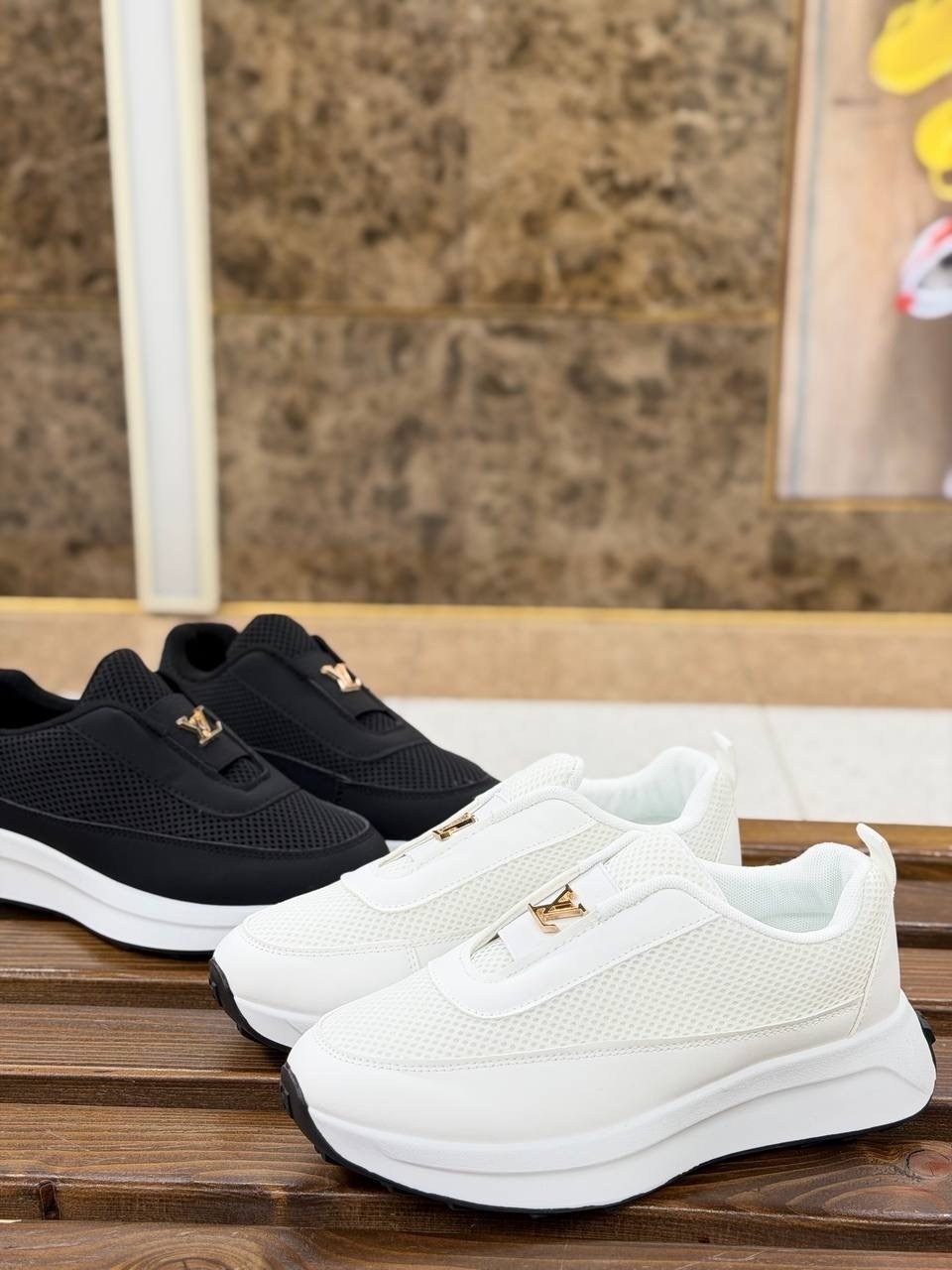 ,женские кроссовки,кроссовка мужской,мужские кроссовки,коричневые кроссовки