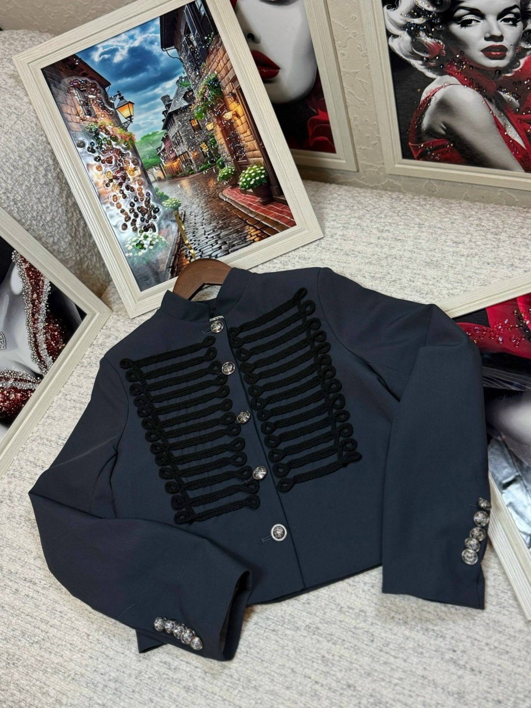 женский пиджак в гусарском стиле,стильные наряды,гусарский женский жакет в стиле милитари,жакет в стиле милитари