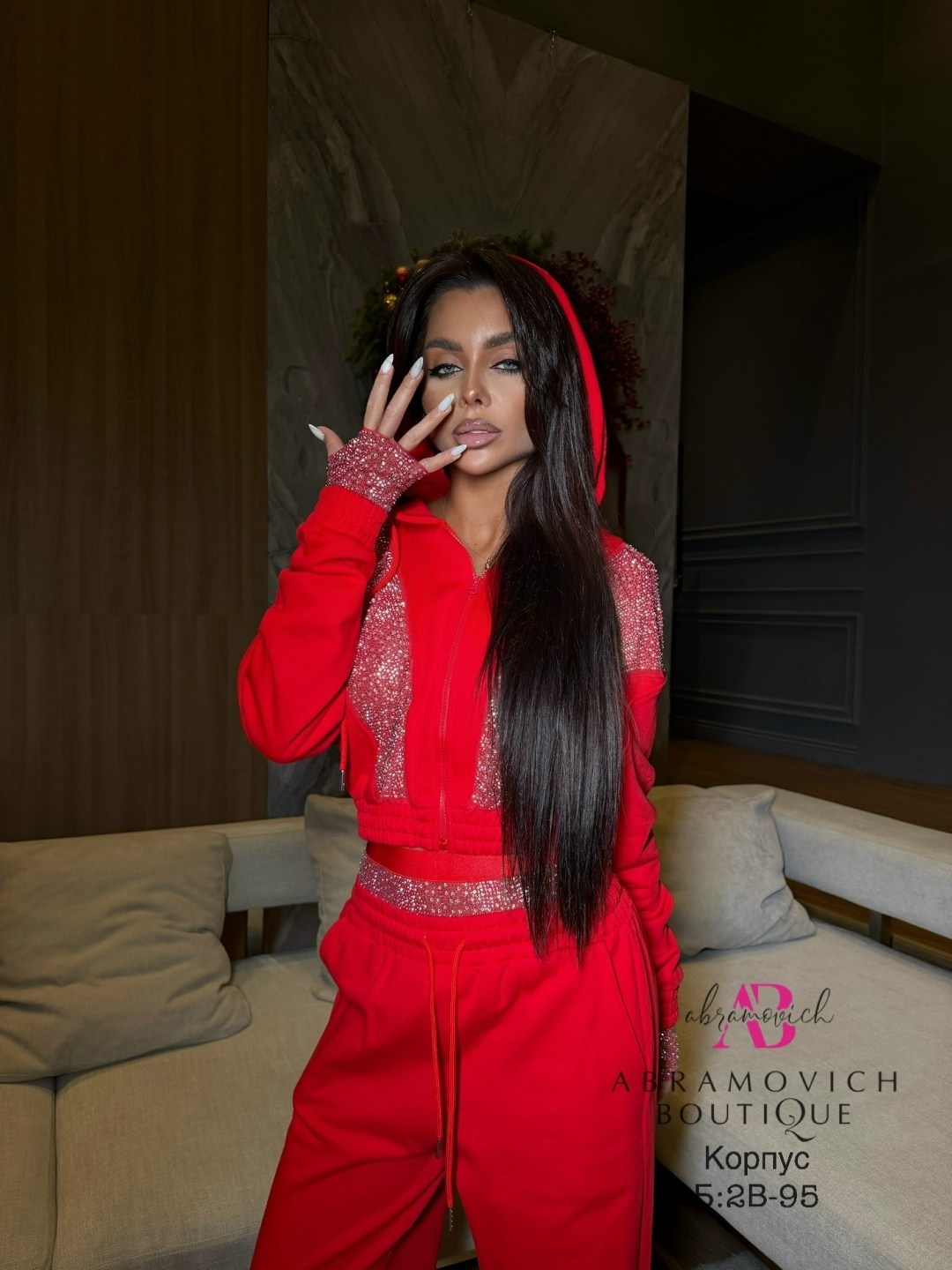 спортивный костюм женский,женский красный костюм miu miu,женские костюмы,костюм спортивный,костюм