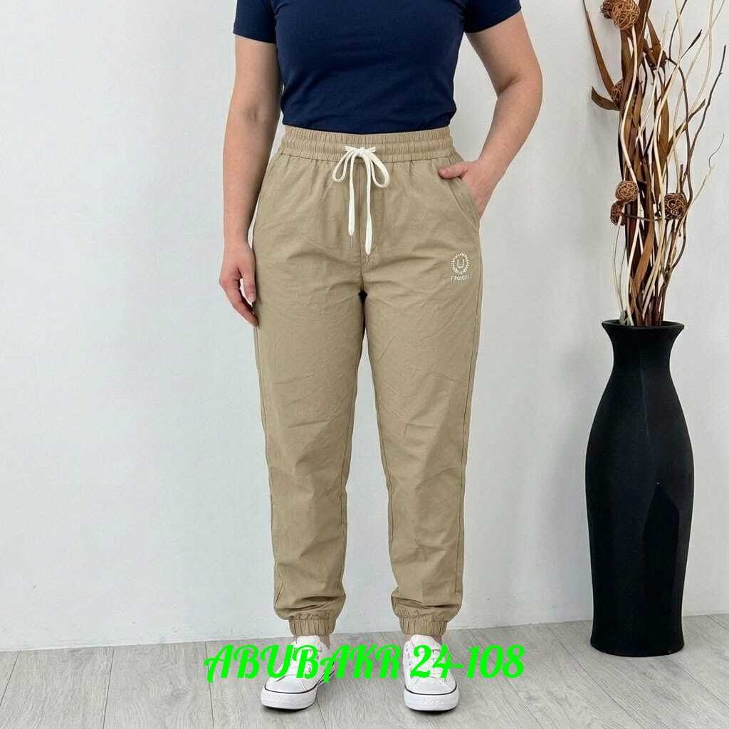 женские брюки джоггеры карго,джоггеры женские,брюки джоггеры,штаны женские спортивные оливкового цвета,спортивные женские брюки