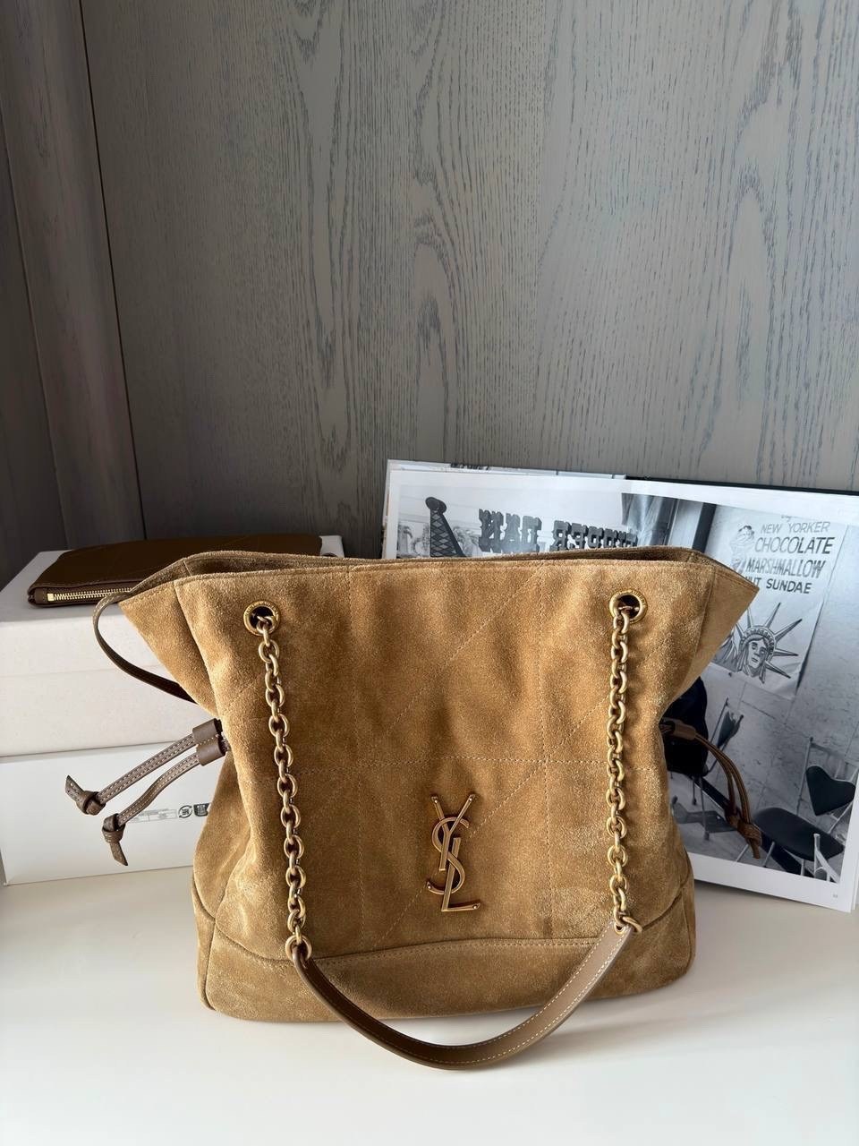 замшевая сумка-тоут yves saint laurent,замшевая сумка,сумка женская через плечо saint laurent ysl замшевая,замшевая сумка женская,сумка