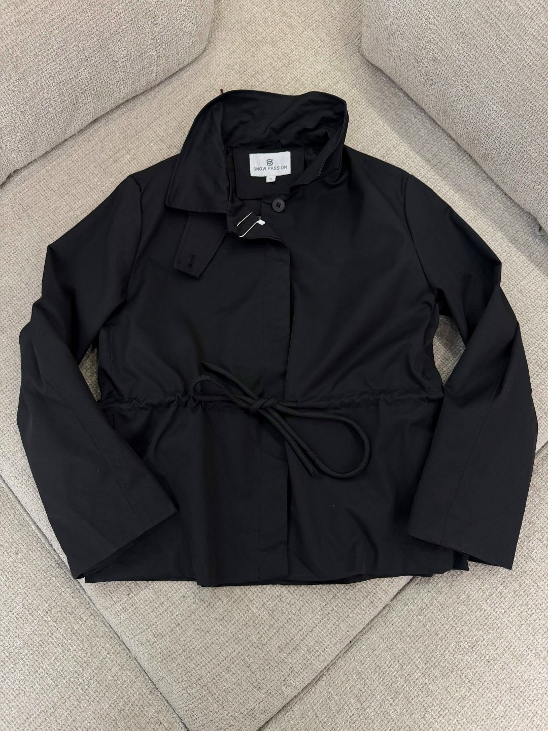 куртка стильная,ветровка женская,ветровка,легкая куртка,удлиненная куртка