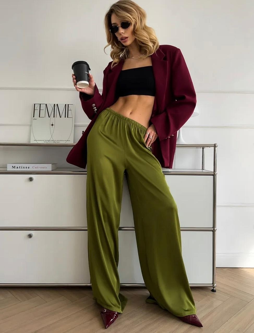 брюки flacon store атласные,брючный костюм,бежевый брючный костюм,брючный костюм женский свободного кроя,костюм с брюками