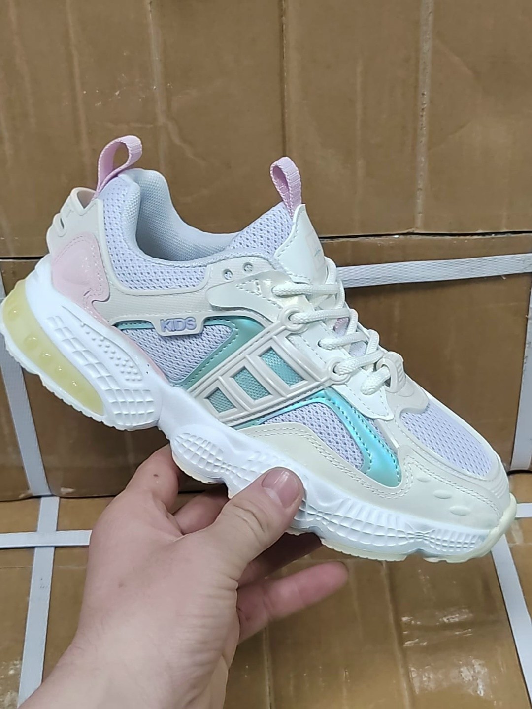 кроссовки женскиe,кроссовки,женские массивные кроссовки,кроссовки для женщин,кроссовка