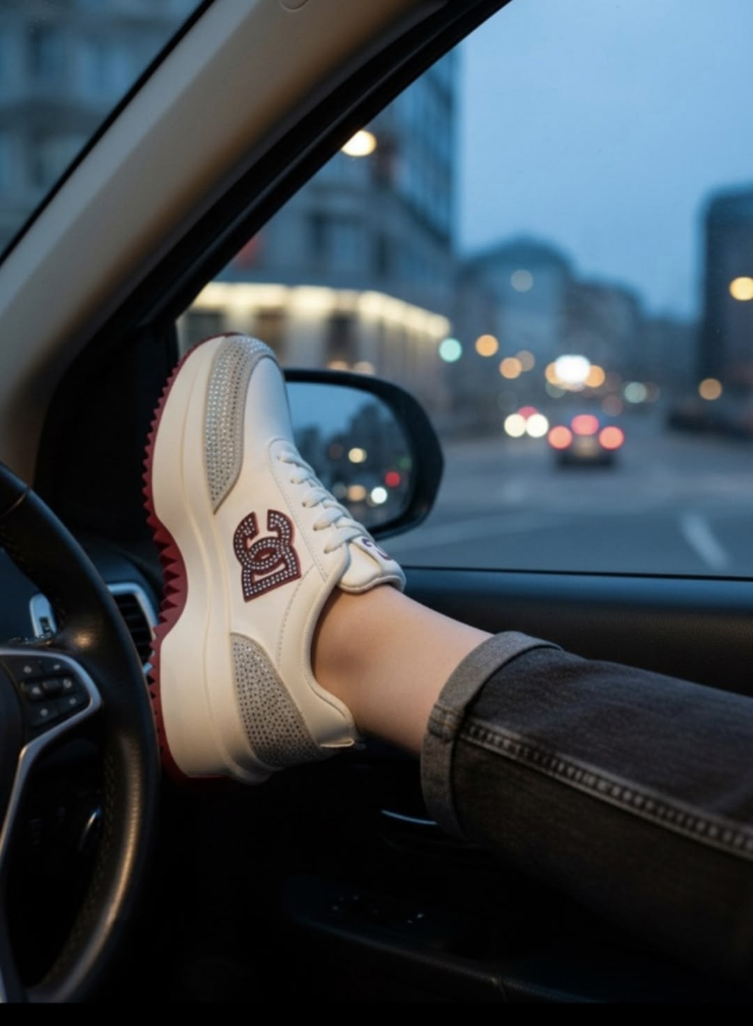 ,кроссовки женскиe,модные кроссовки,женская ,обуви