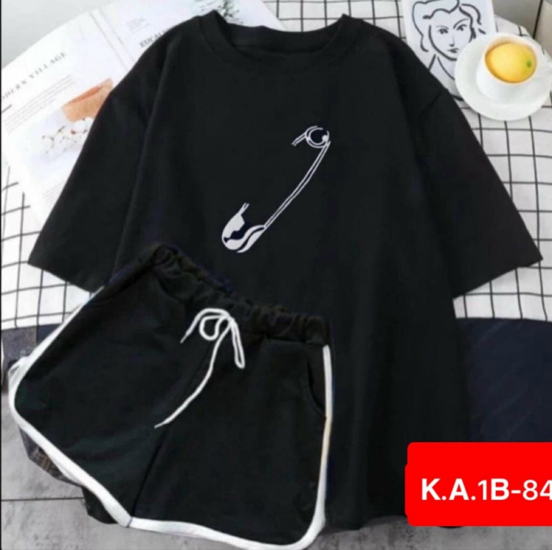 комплект одежды женские,комплект одежды,,женские костюмы,костюм шорты и футболка