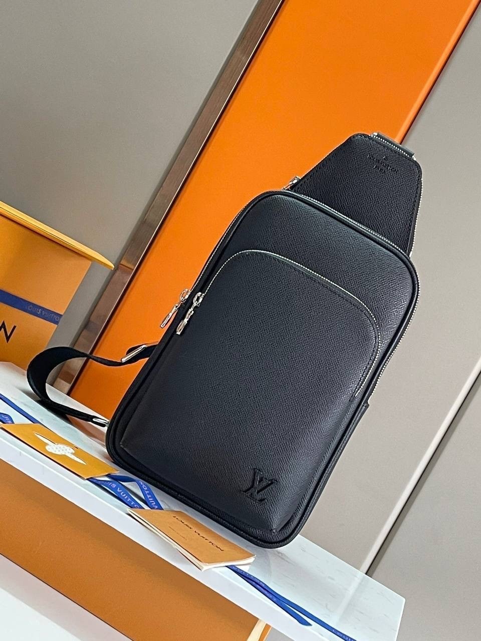 сумка слинг louis vuitton,louis vuitton мужская сумка через плечо,сумка от луи виттон мужские,сумка мужская louis vuitton,сумка-слинг avenue louis vuitton