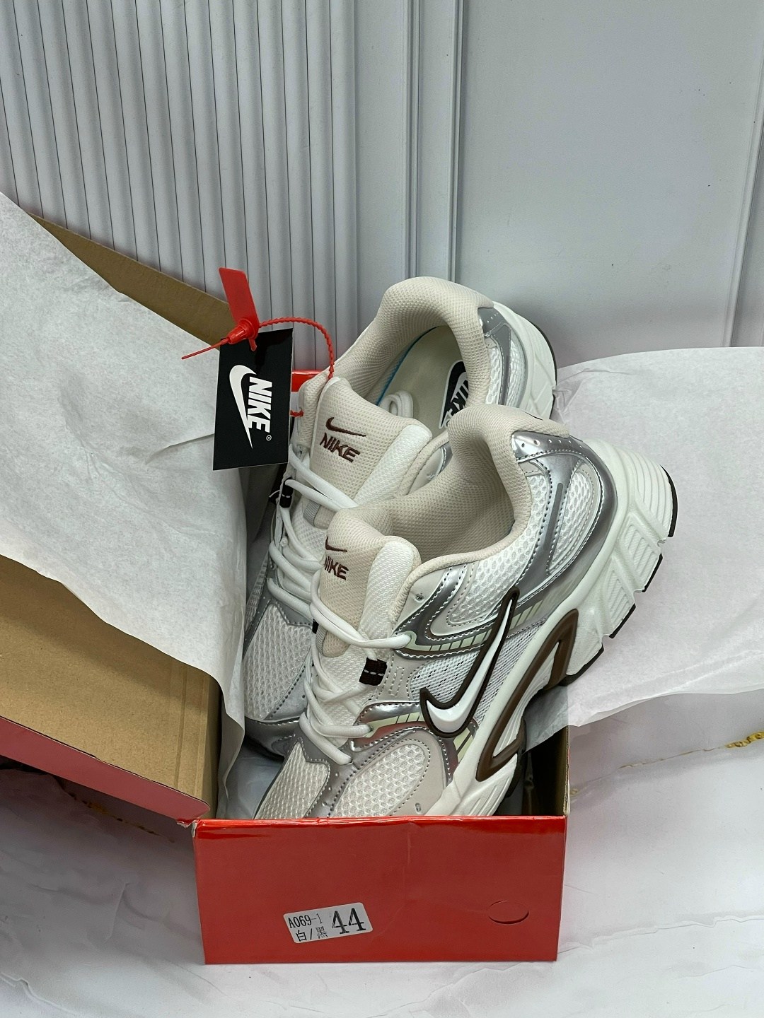 nike кроссовки,кроссовки nike v5 rnr,кроссовки для мужчин,женские кроссовки nike,