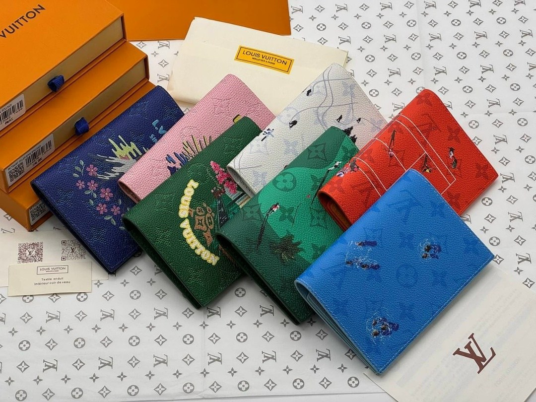 обложка на паспорт louis vuitton,louis vuitton кошелек,louis vuitton картхолдер,обложка для паспорта луи виттон,обложка на паспорт louis vuitton оригинал