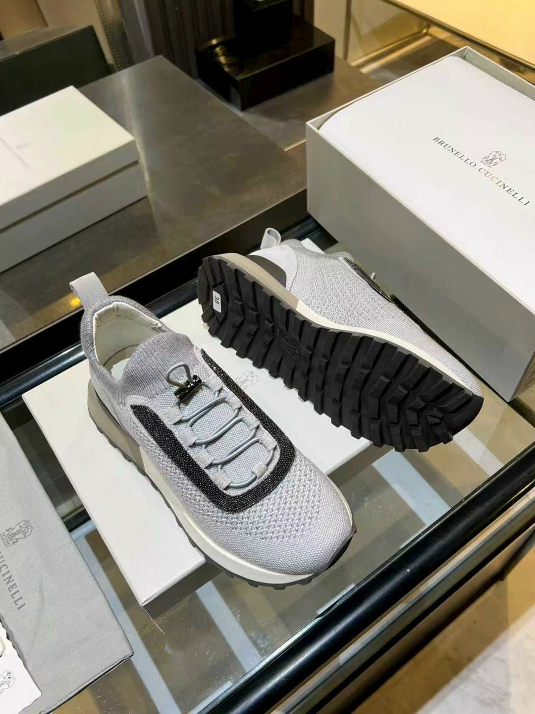 ,комбинированные кроссовки brunello cucinelli,кроссовки brunello cucinelli,кроссовки женские brunello cucinelli,женские кроссовки