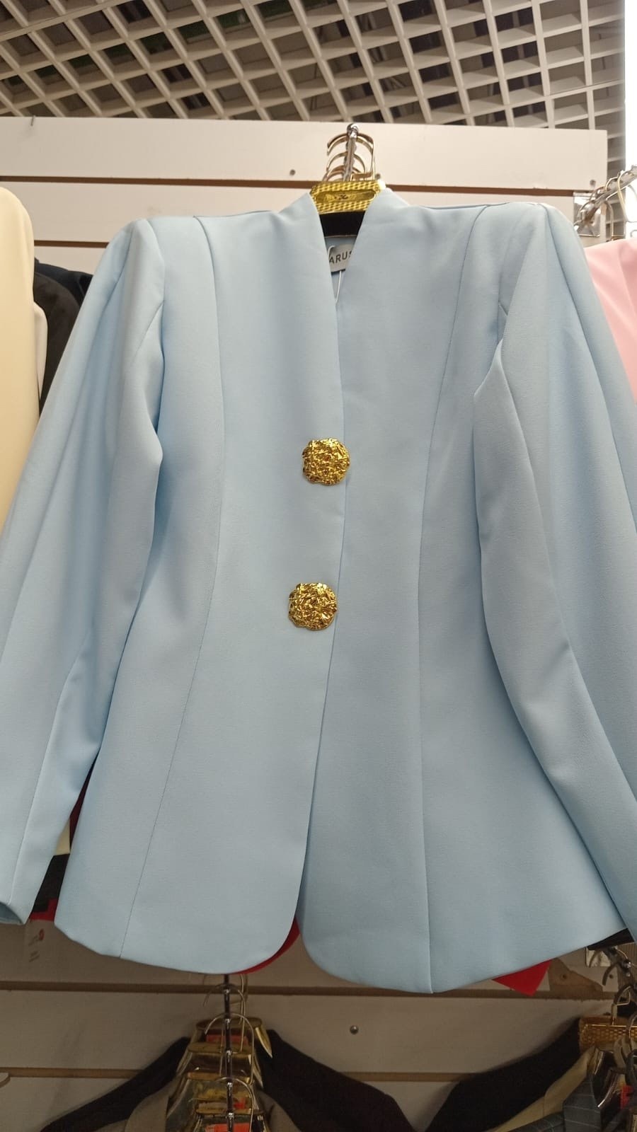 женские жакеты,жакет,жакет приталенный,пиджак,жакет и пиджак