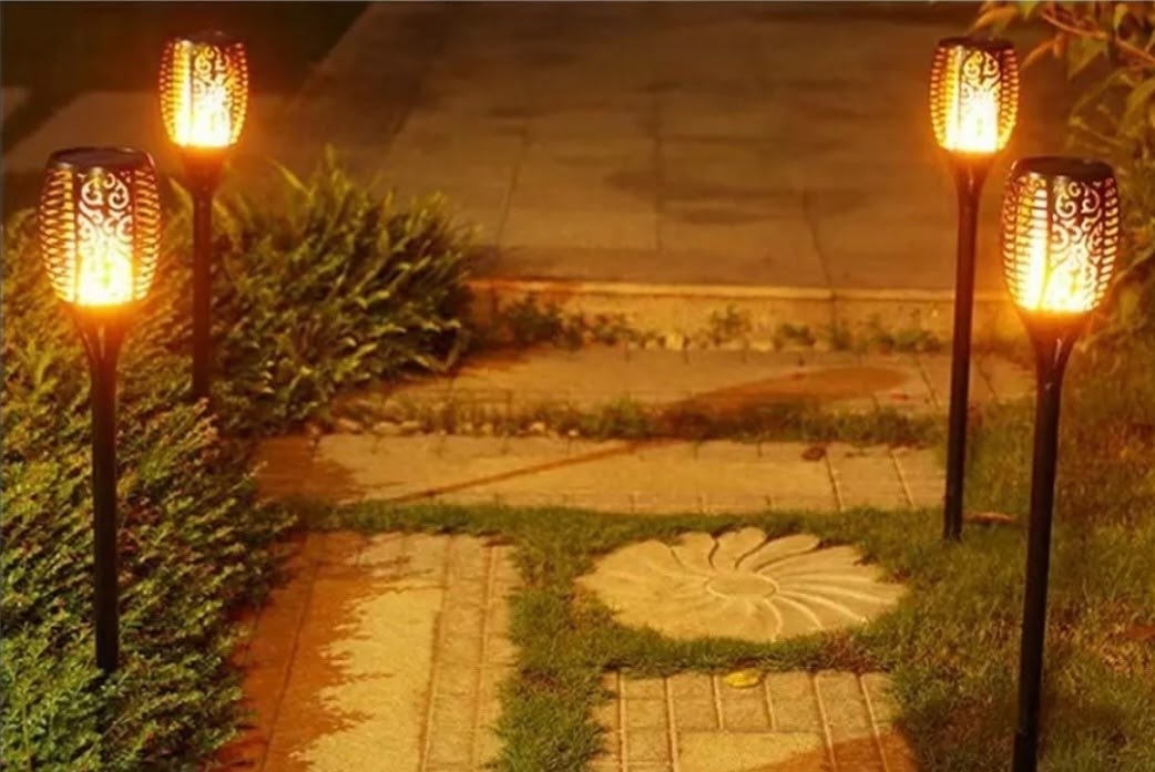 светильник садовый факел на солнечных батареях,светильники садовые уличные на солнечной батарее,садовые светильники на солнечной батарее,светильник факел на солнечной батарее,уличный светильник факел