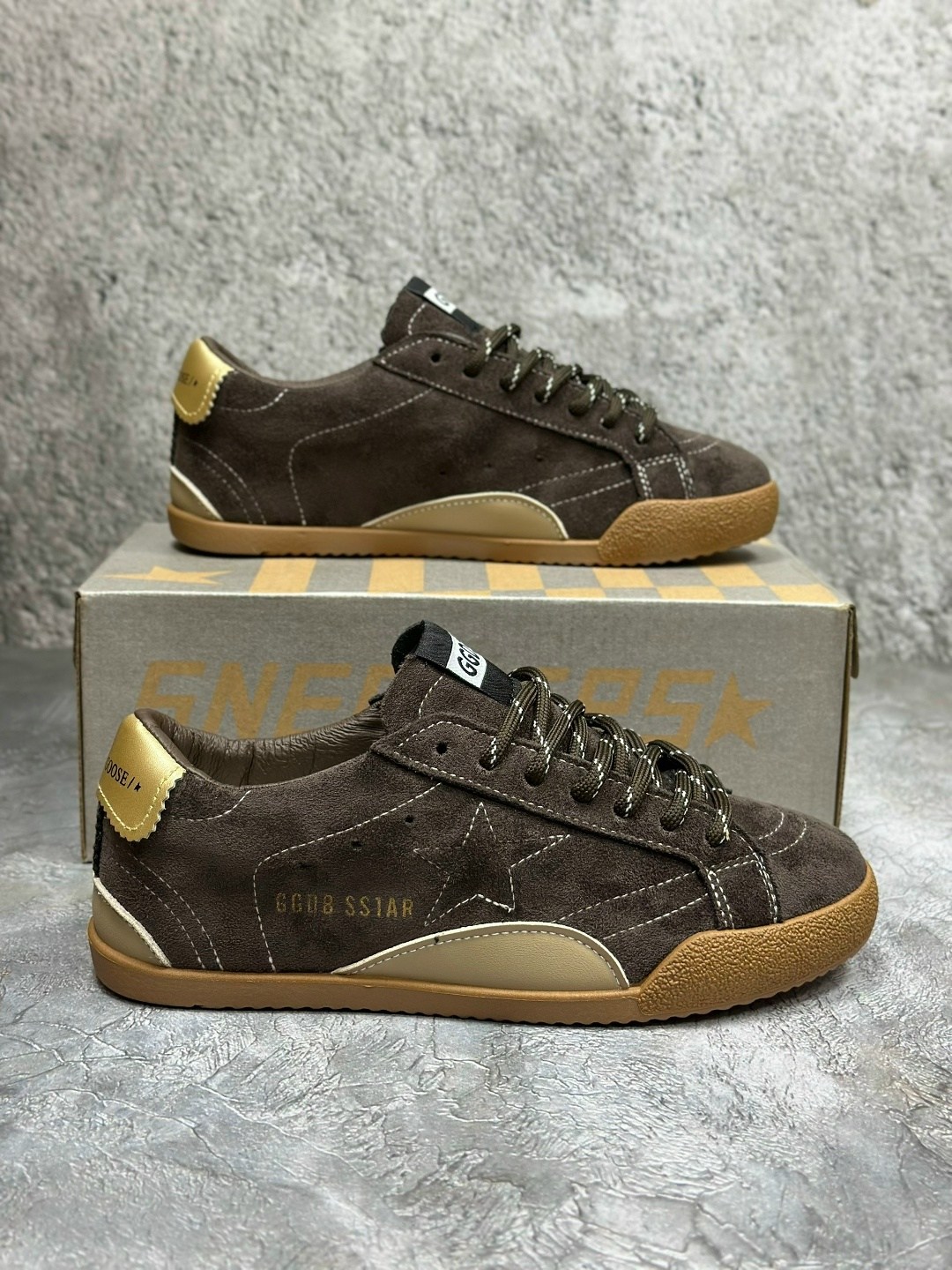 golden goose кеды superstar со вставками коричневый,замшевые кроссовки super-star golden goose зеленый,кроссовки golden goose,кеды golden goose,