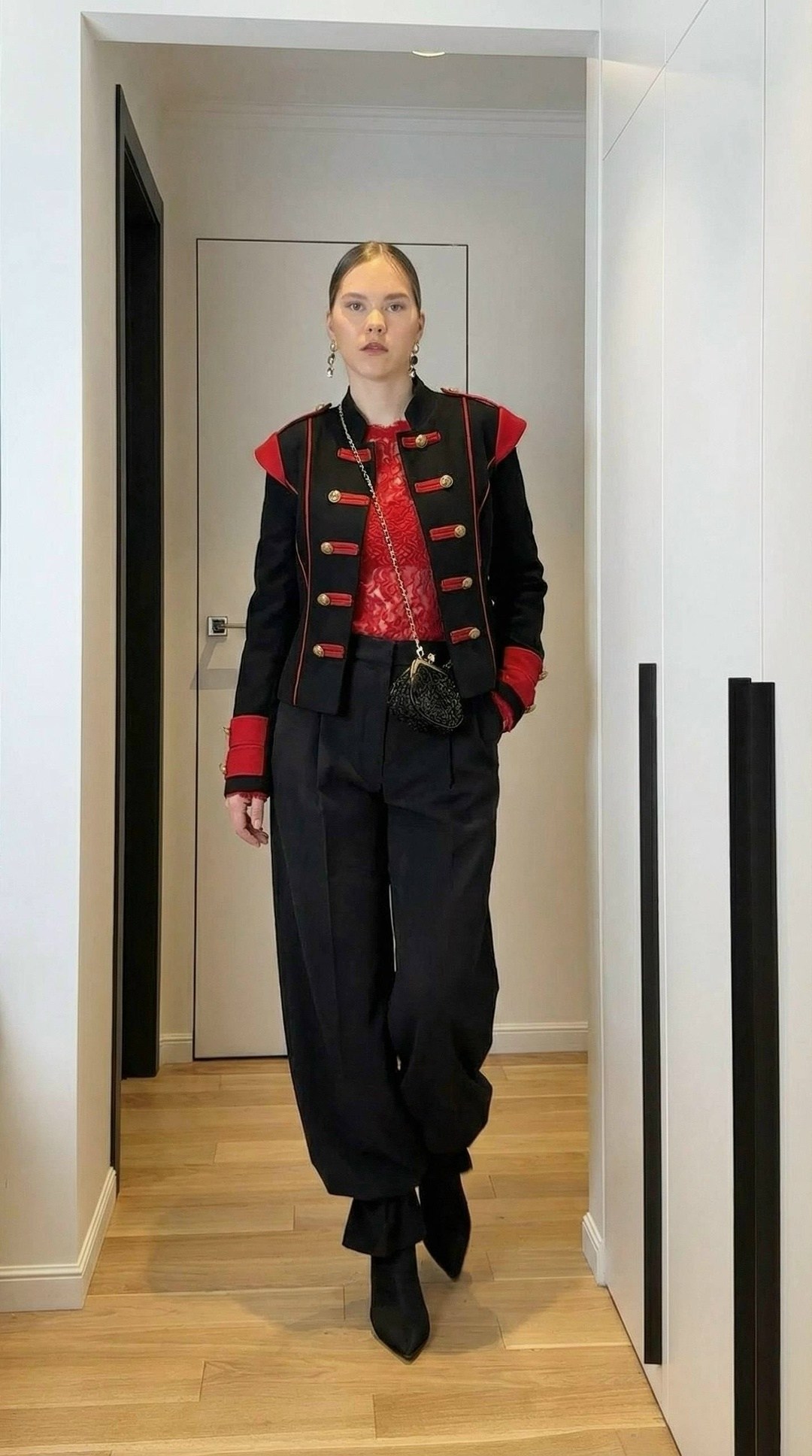 модная женская куртка,куртка в стиле милитари,мода стиль,женские костюмы,гусарский жакет