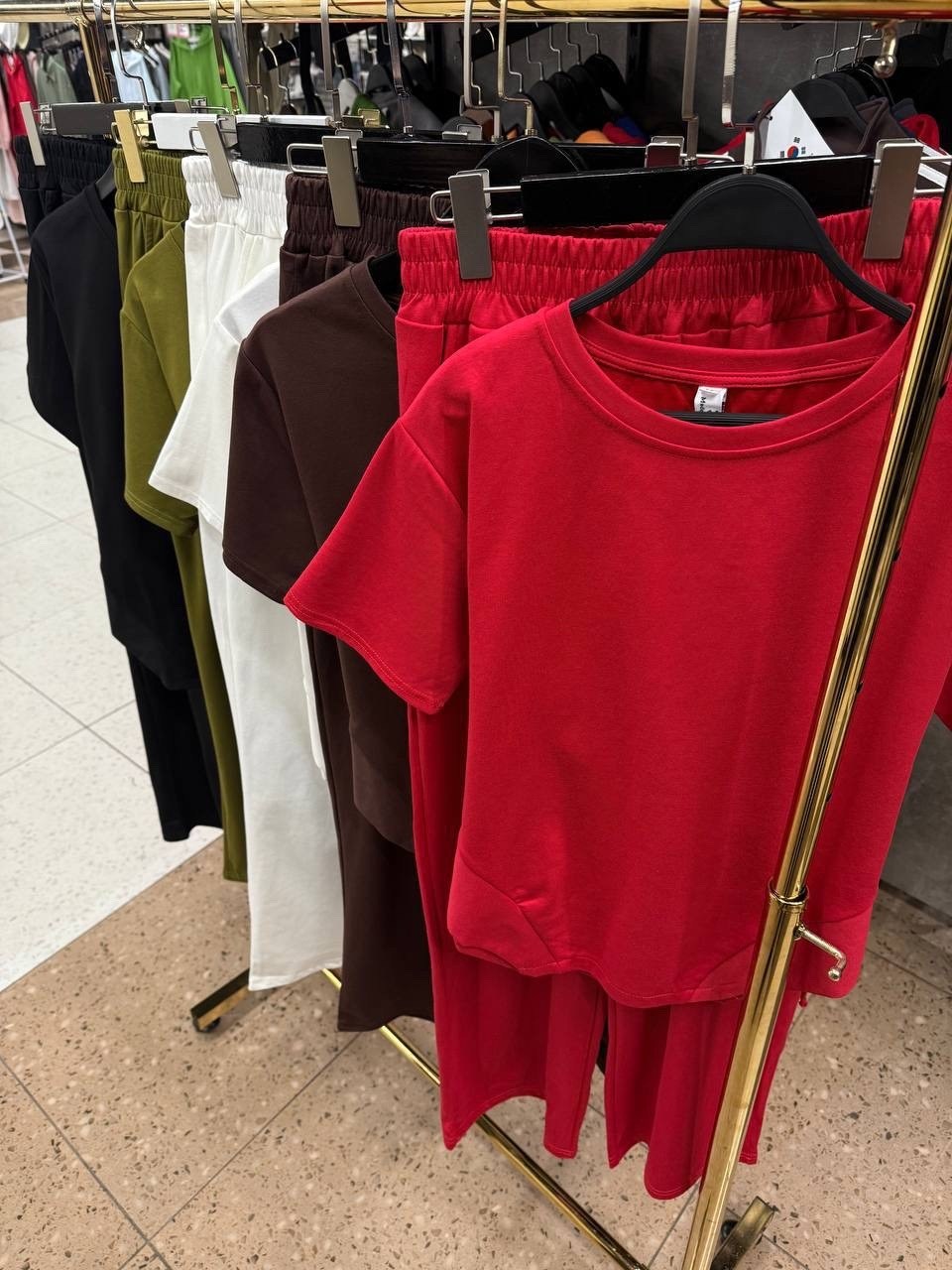 стильные костюмы,спортивные костюм,женские костюмы,летний костюм,костюм однотонный