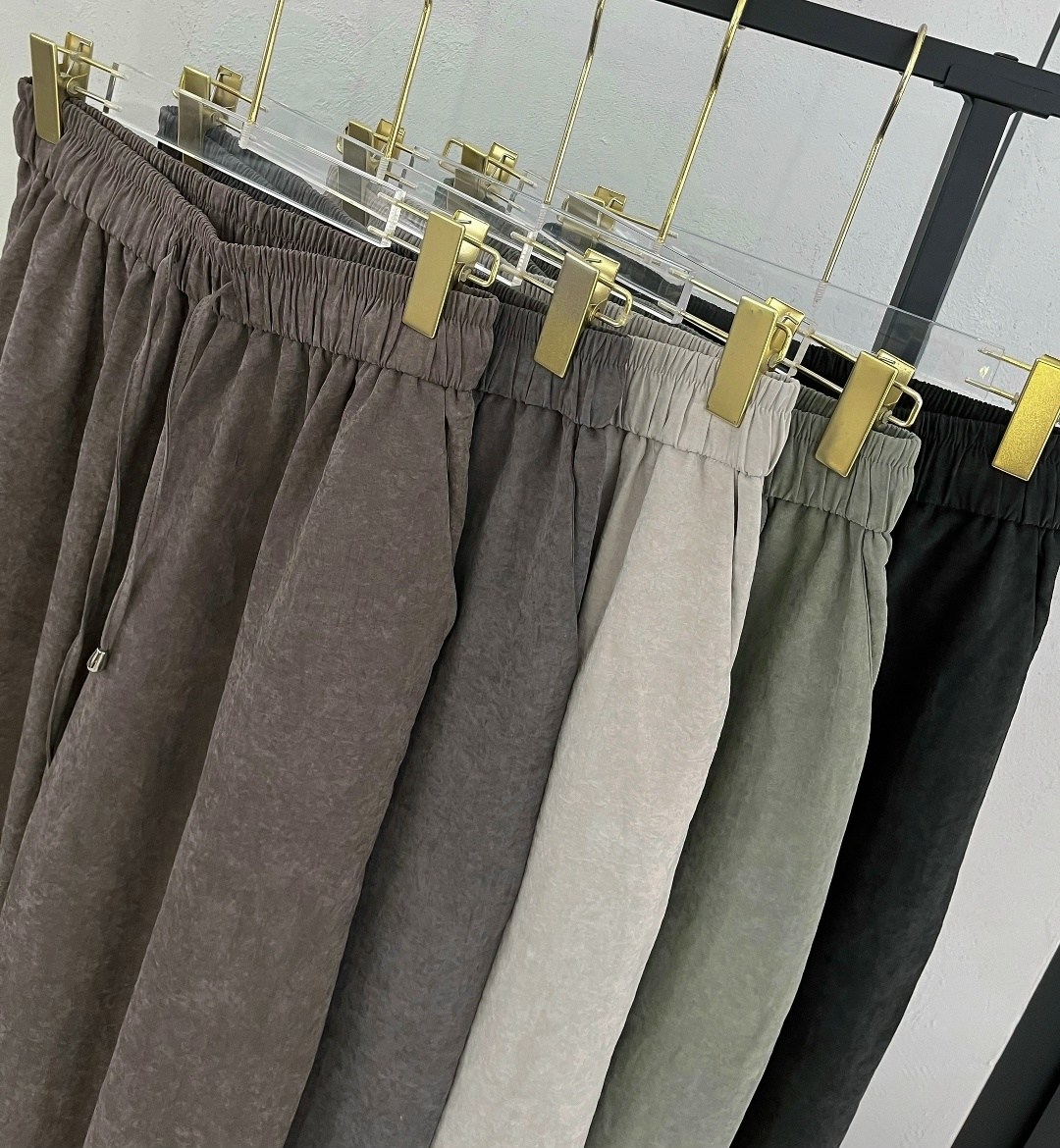 брюки джоггеры,свободные штаны,повседневные штаны,брюки модные,повседневные брюки