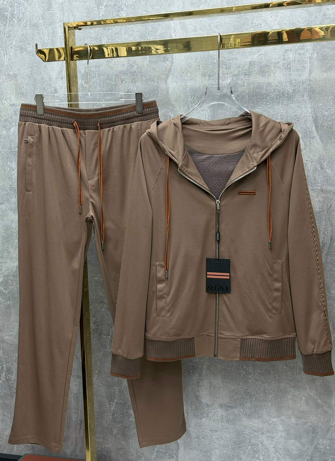 спортивный костюм brunello cucinelli,костюм спортивный loro piana,костюм brunello cucinelli,костюм loro piana,костюм спортивный