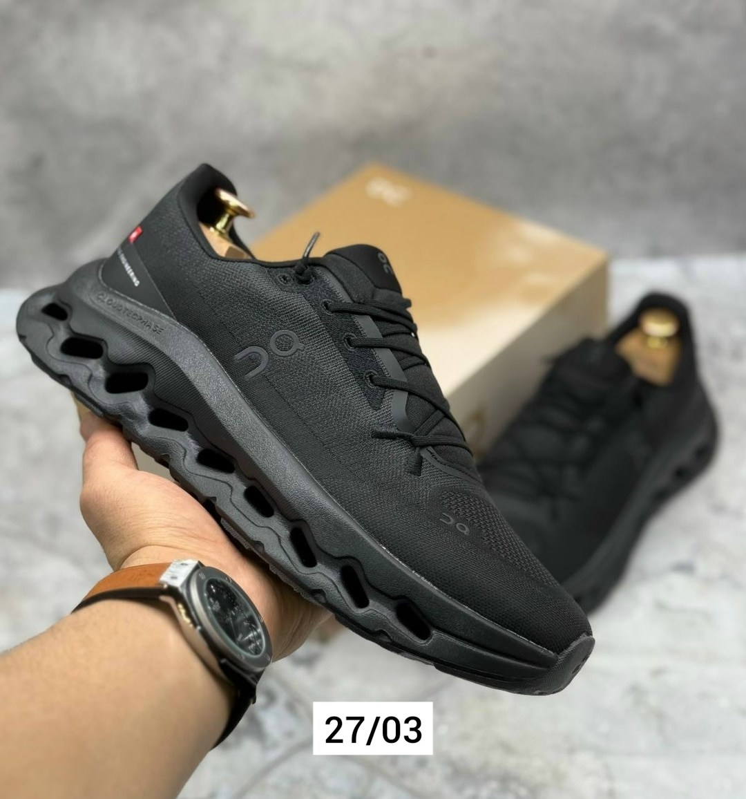 ,кроссовки on cloudtilt цвет eclipse black,черные кроссовки,кроссовка мужской,мужские кроссовки