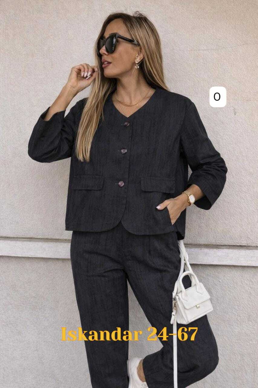 женский брючный костюм,костюм классический,костюм брючной деловой,костюм женский,модный костюм