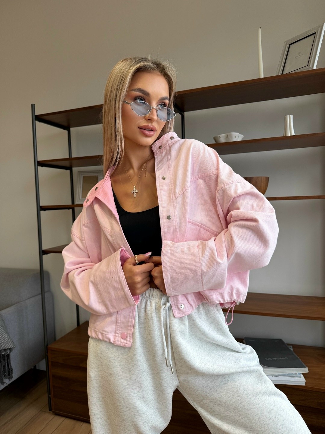 куртка женская розовый,куртка женская,куртка бомбер,стильная куртка,легкая куртка