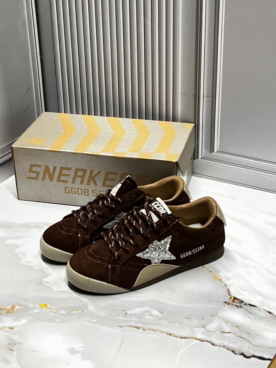 golden goose кроссовки super-star коричневый,коричневые кроссовки ball star golden goose anthracite silver,кеды golden goose,кроссовки super star golden goose deluxe кожа коричневый,мужские замшевые н