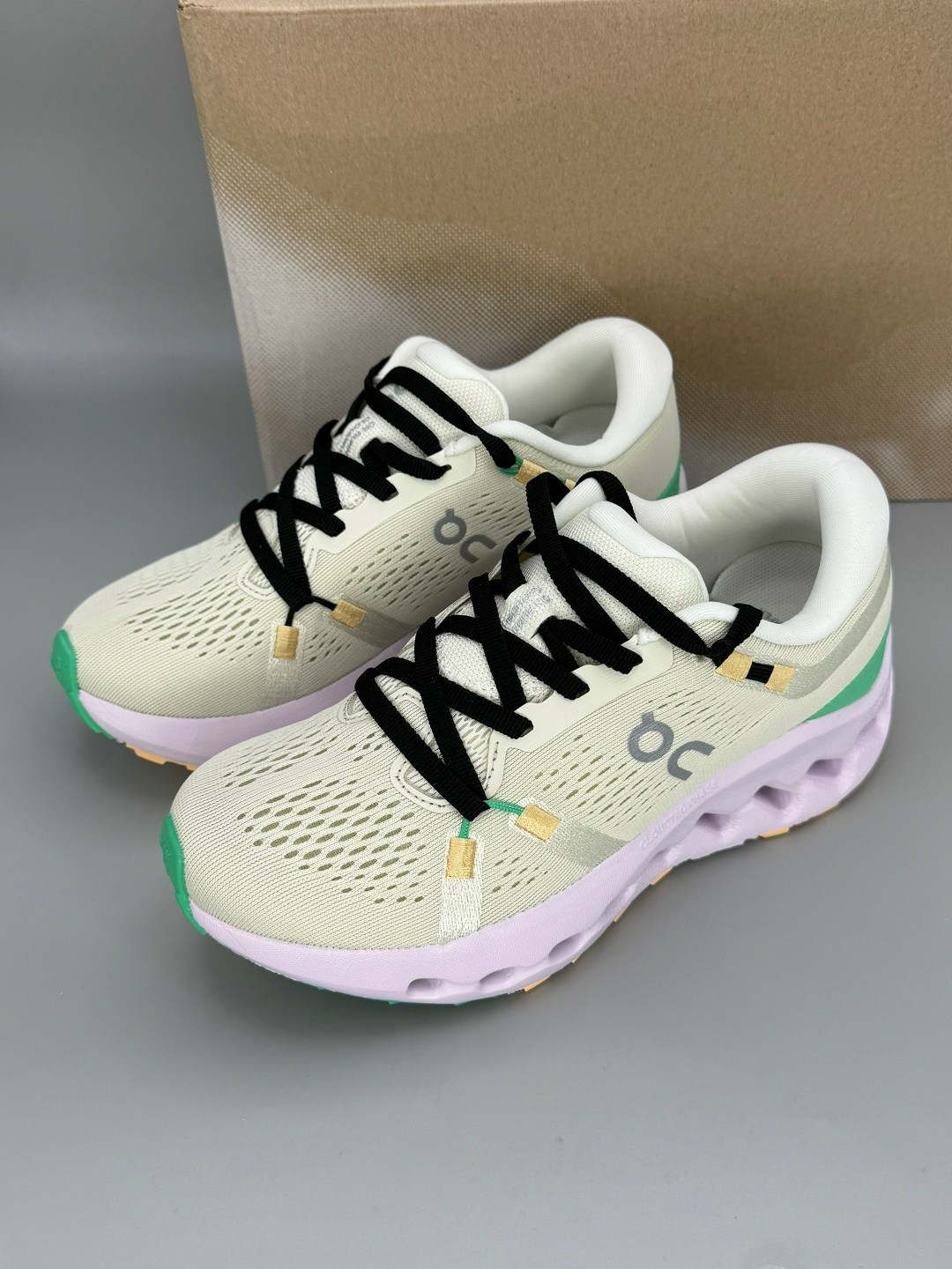 кроссовки,женские кроссовки,беговые кроссовки,кроссовки on,