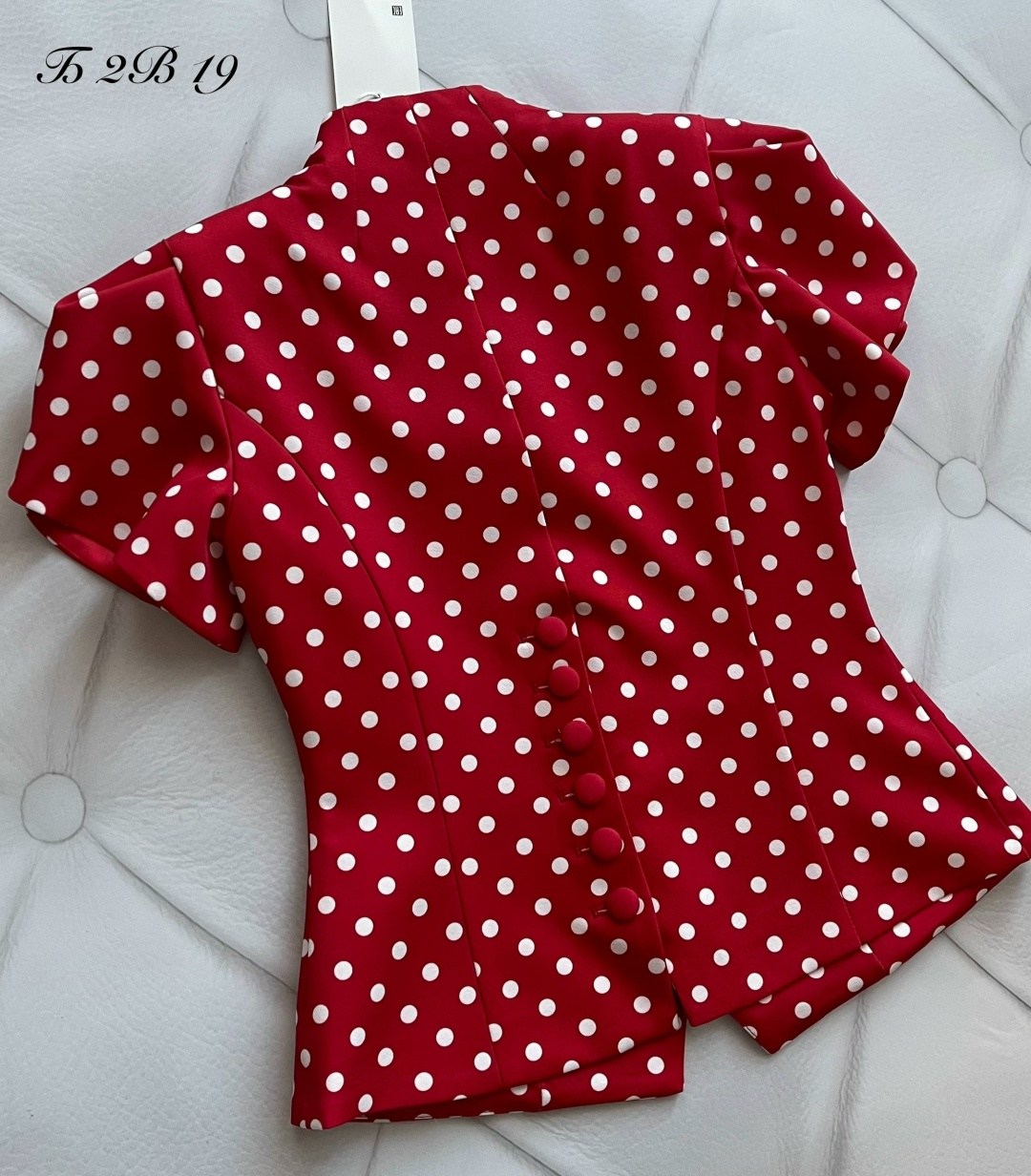 женские костюмы,блузка стильная,,костюм тройка женский,блузка женская