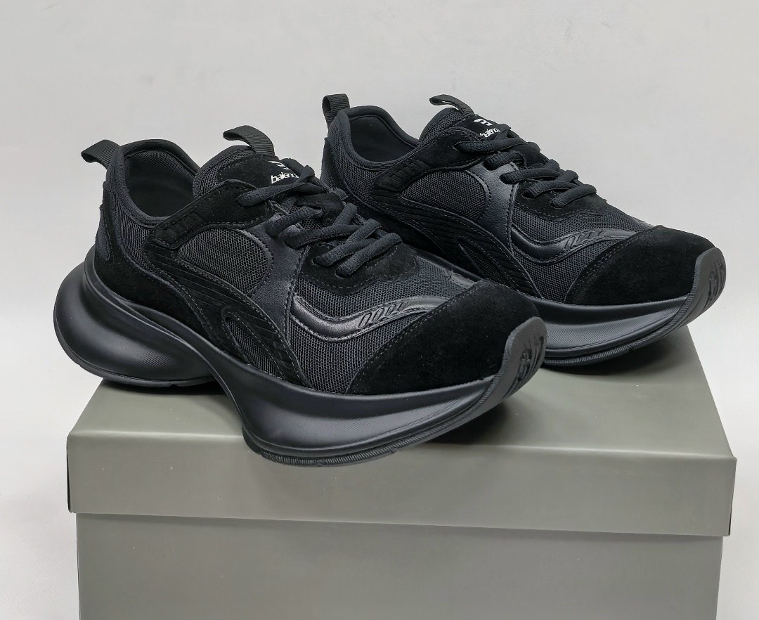 ,кроссовки женскиe,черные кроссовки,брендовые кроссовки,кроссы женские