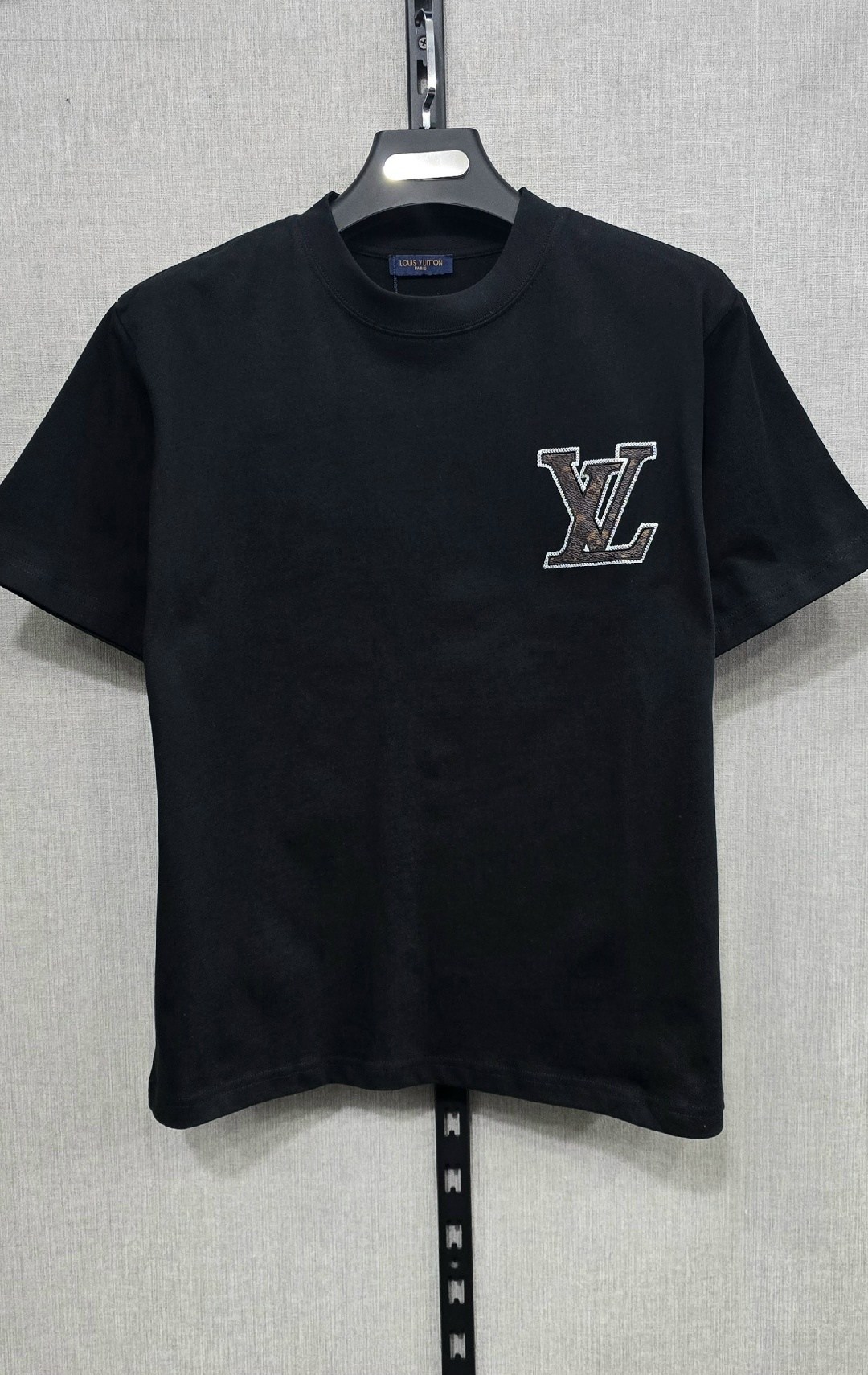 майка луи виттон мужские,луи виттон футболка мужская оригинал,футболка луи витон оригинал,футболка луи виттон нба,футболка louis vuitton