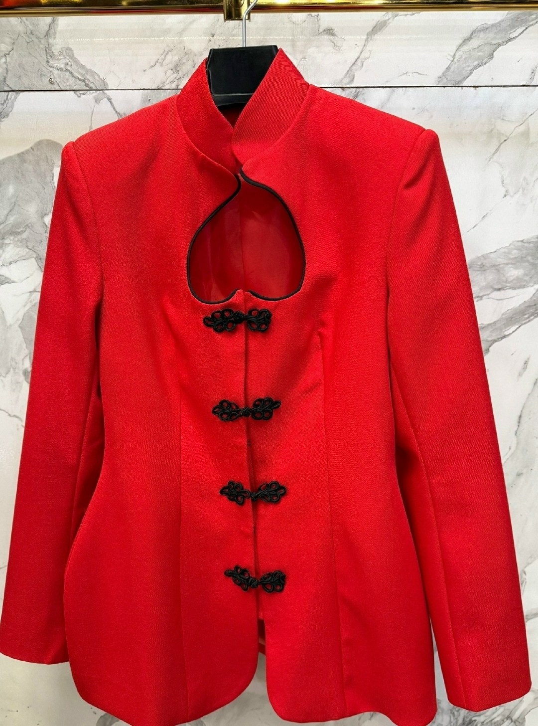 жакет,красный жакет,костюм с юбкой,жакет приталенный,жакет пиджак