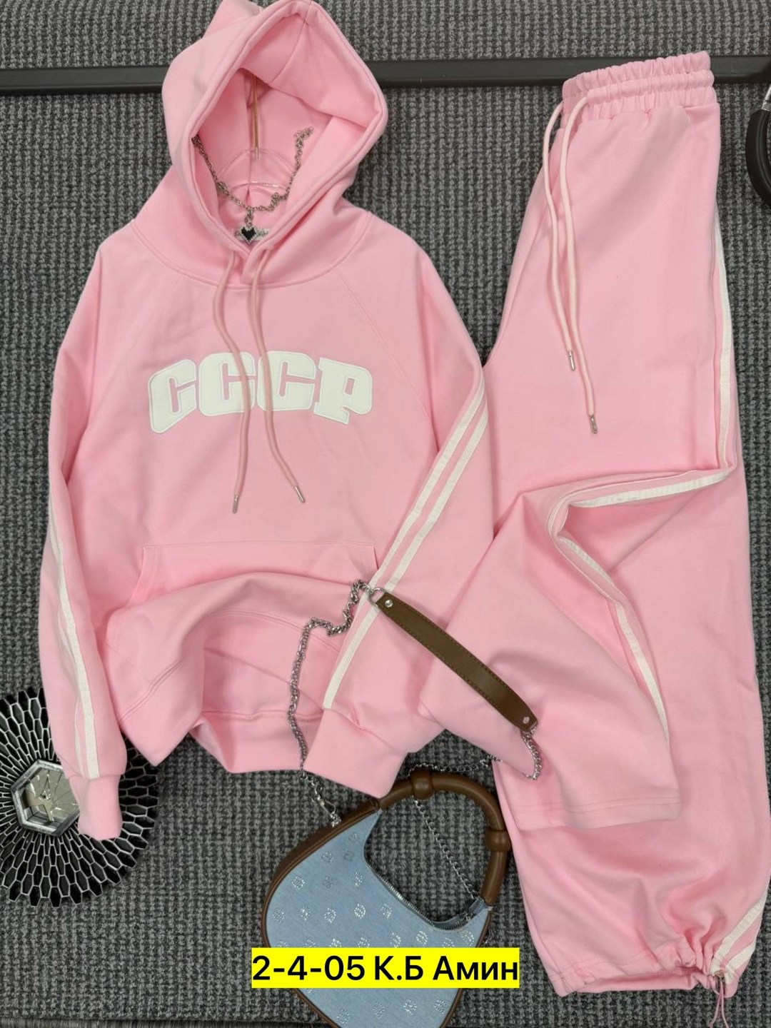 спорт костюм красный женский,костюм ссср,спортивный костюм ссср женский,костюм женский,костюм спортивный женский