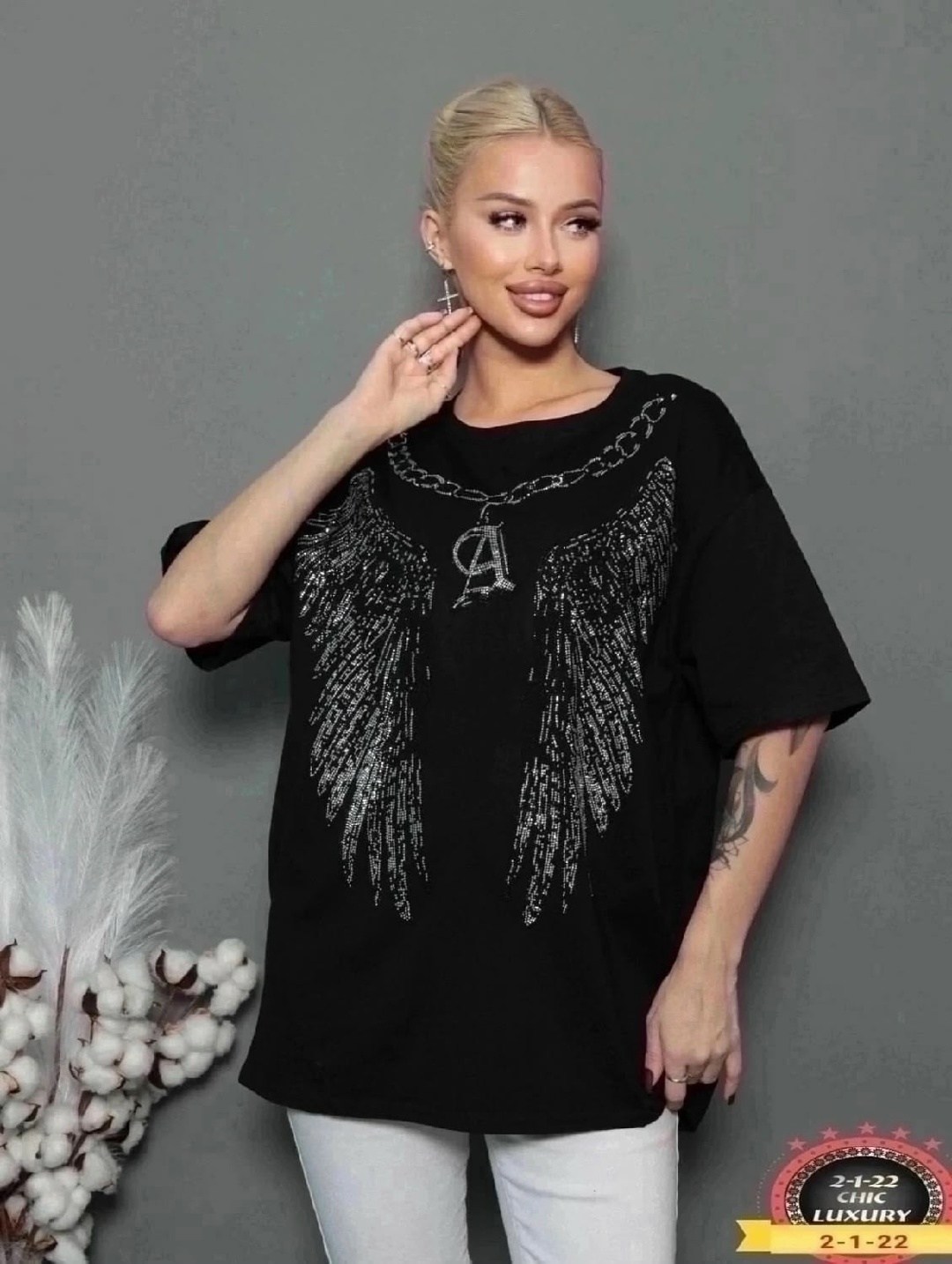 футболка базовая со стразами оверсайз,футболка оверсайз со стразам,футболка женская со стразами,футболки женская оверсайз,футболка oversize со стразами