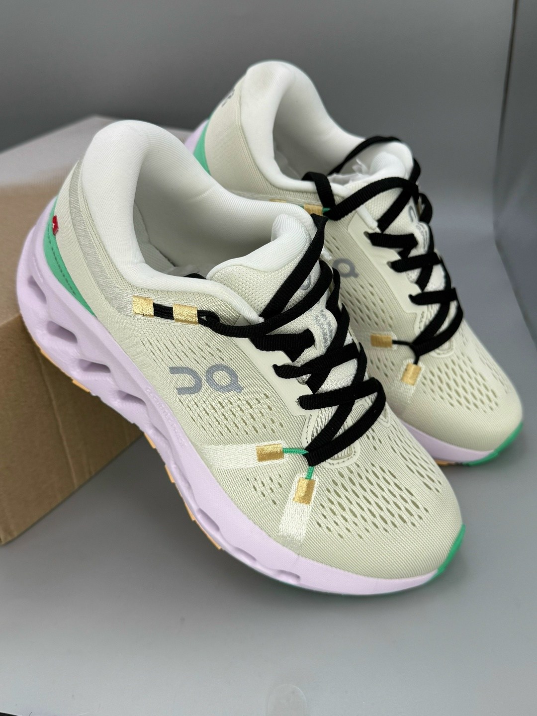 кроссовки,женские кроссовки,беговые кроссовки,кроссовки on,