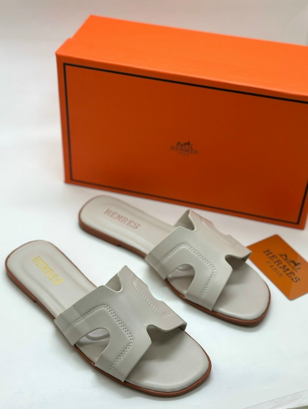 шлепки hermes женские,шлепанцы hermes,шлепки гермес женские,шлепанцы эрмес,женские шлепанцы