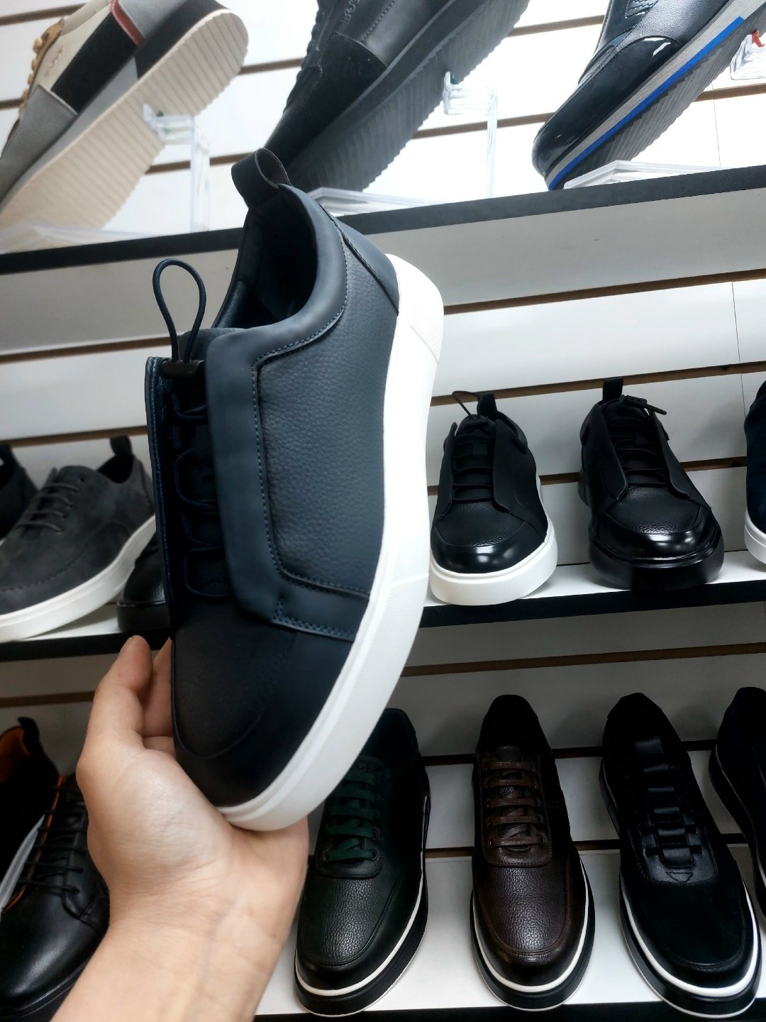 ,мужские кеды с белой подошвой черные кожаные quatro control,мужские кроссовки модные,кеды мужские кожаные,обуви